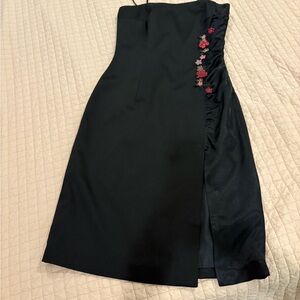 Elegant Black Floral Mini Dress